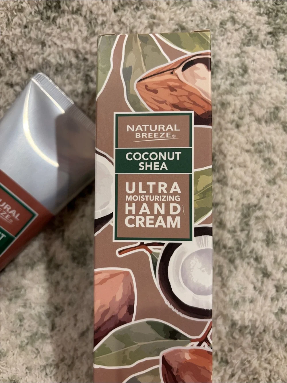 Natural Breeze Scented Coconut Shea Ultra Moisturizing Hand Cream NWT 3oz